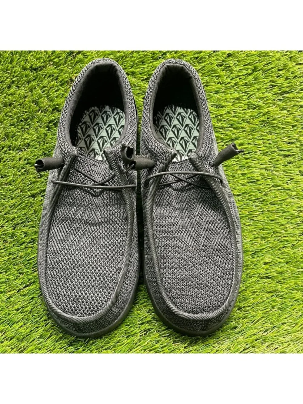 Volcom Chill SR Womens Size 8D Black Composite Toe Safety Work Slip-On Shoes